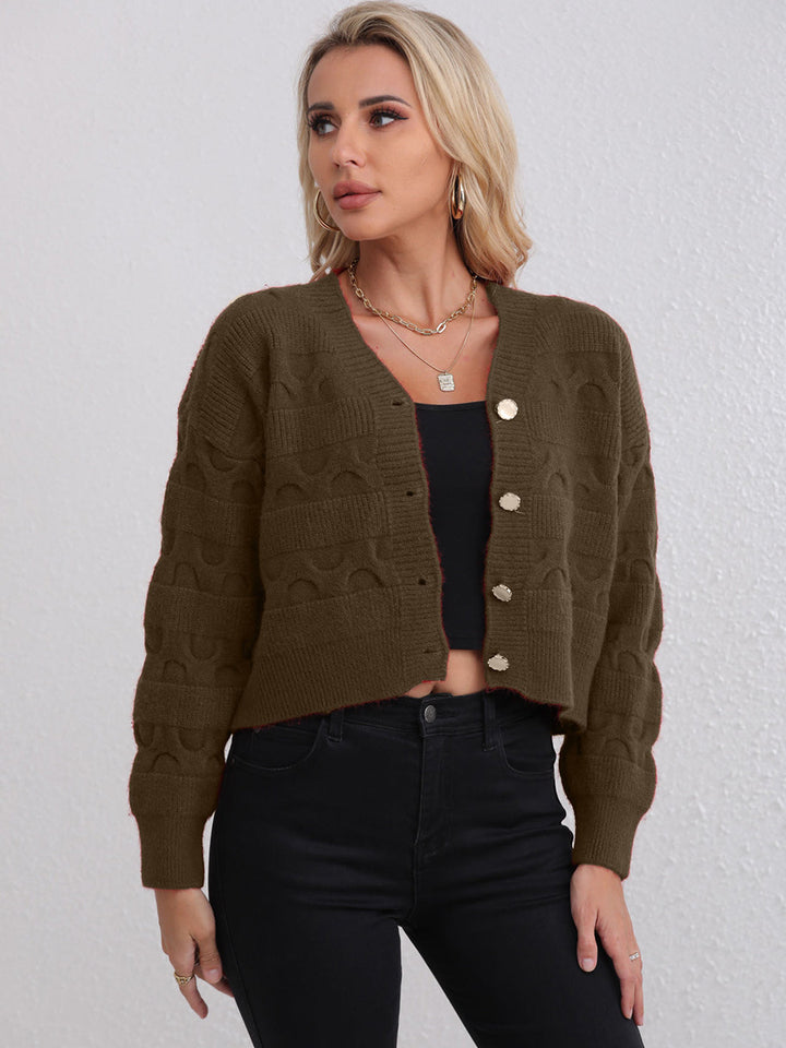 Kvinders chunky strikket cardigan med unikt mønster og behagelig pasform Stilla