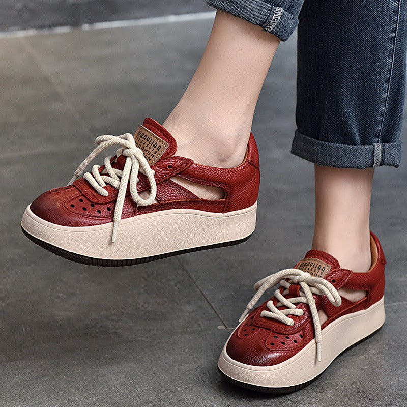Dame Sneakers med moderigtige cut-out-detaljer og robust plateau Stilla
