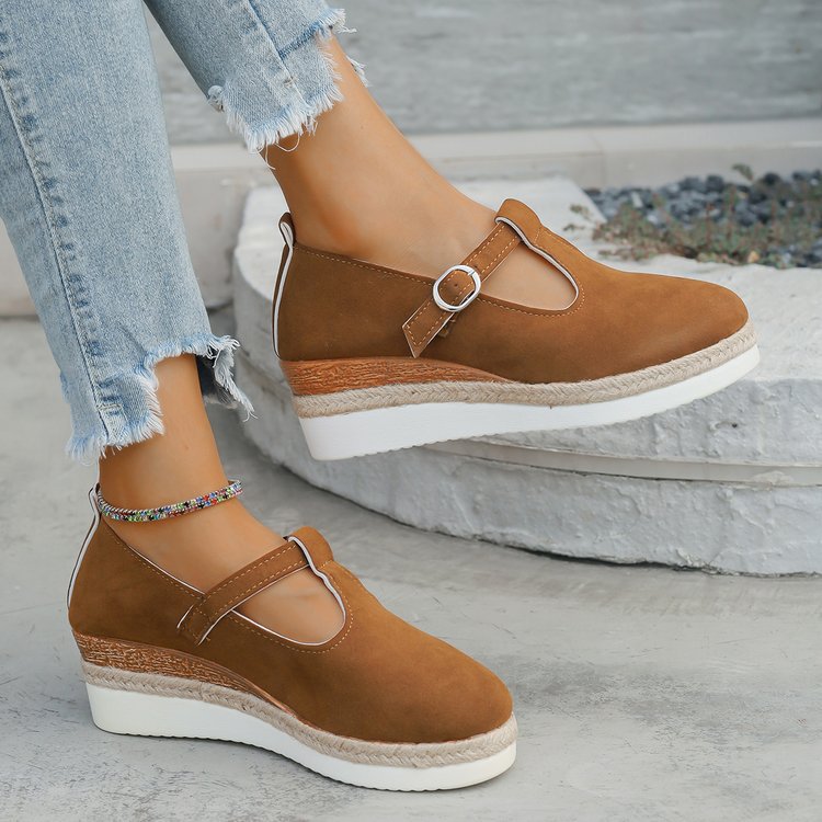 Dame Wedge-sandaletter med elegant snit og komfortabel spænde Stilla