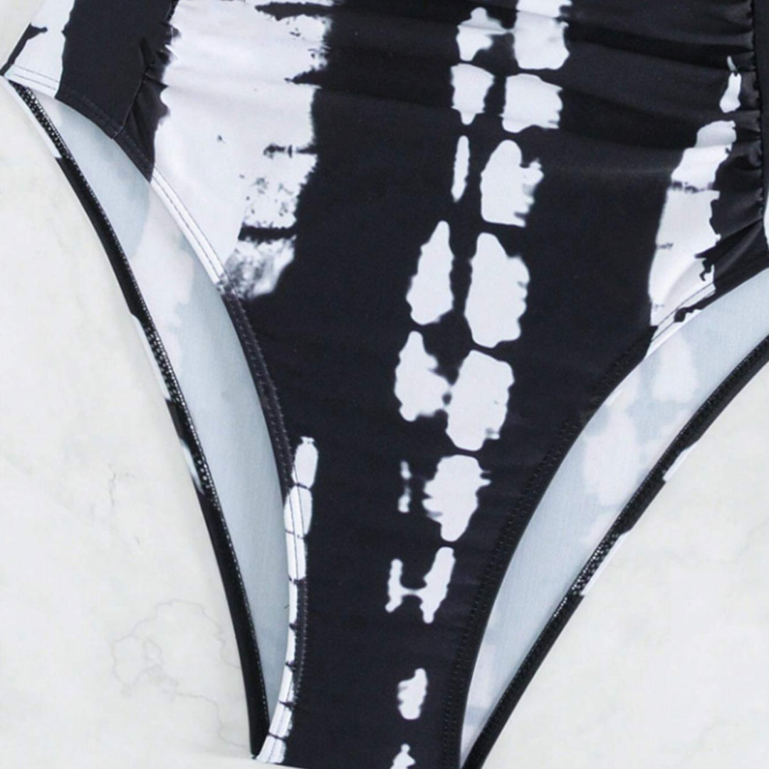 Dame Én-delt Badedragt med moderne Bustier-design og sidelægningsdetaljer Stilla