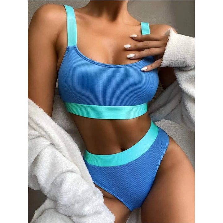 Dame Sporty bikini med bred talje og let ribstruktur Stilla