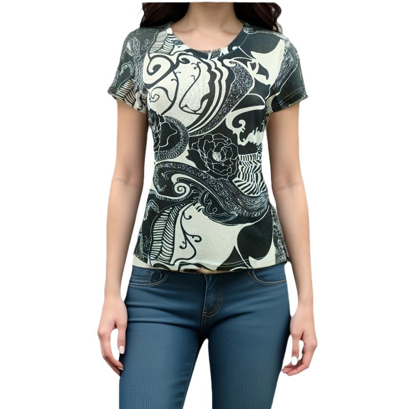 Kvinders T-shirt med kreativ læbe design og afslappet pasform Stilla