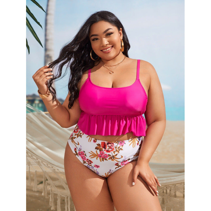 Dame bikini sæt med voluminøst ruffles design og floral high-waist slip Skovae