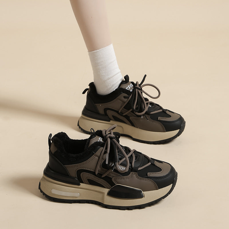 Dame Sporty Sneakers med varmt indre foder og slidstærk sål Stilla