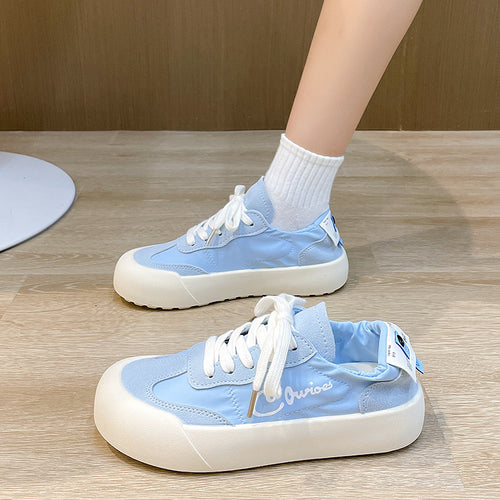 Dame Sneakers i futuristisk design med elastisk overdel og tyk sål Stilla