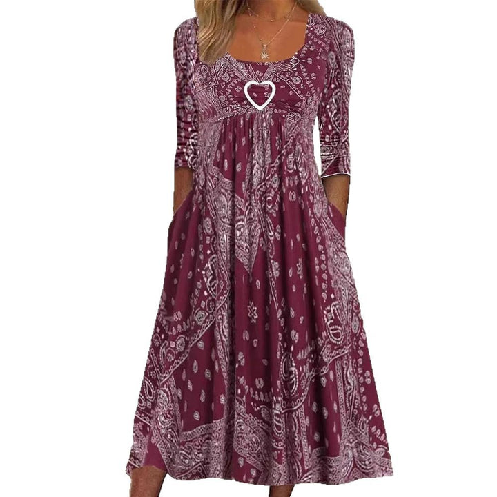 Dame nan Maxikjole med Paisley-Bandana-mønster, Empire-syning, draperet under brystområde og stiklommer Skovae