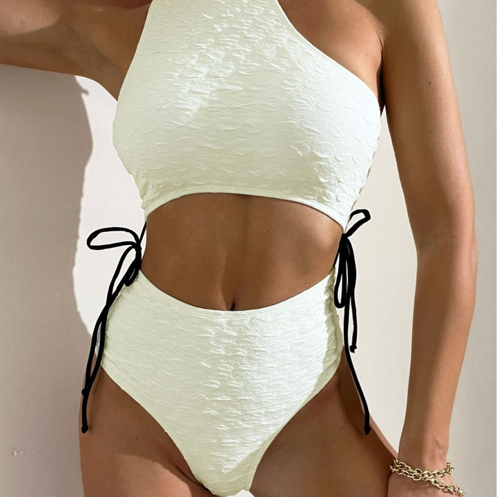 Femme Cut-Out En-skulderbadebukser Stilla