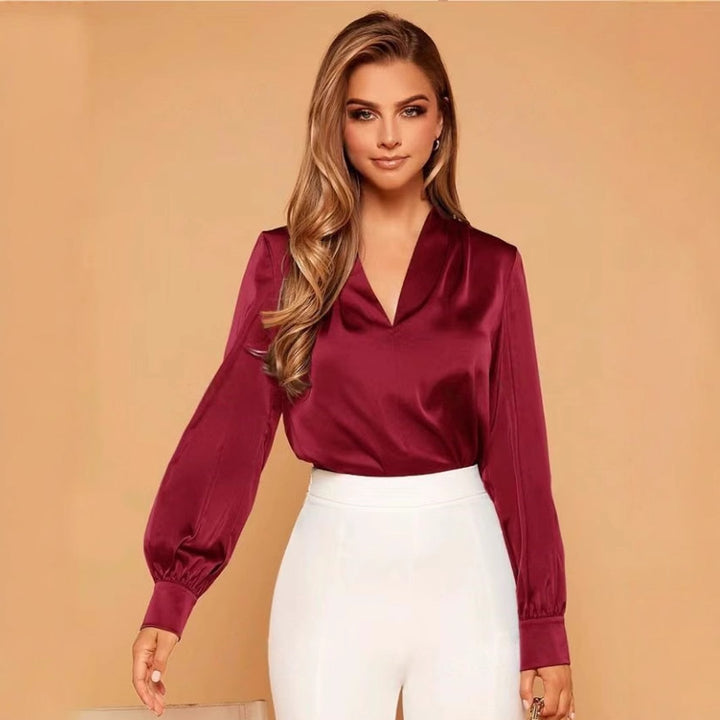 Dame Satin Bluse med V-udskæring og elegante pufærmer Stilla