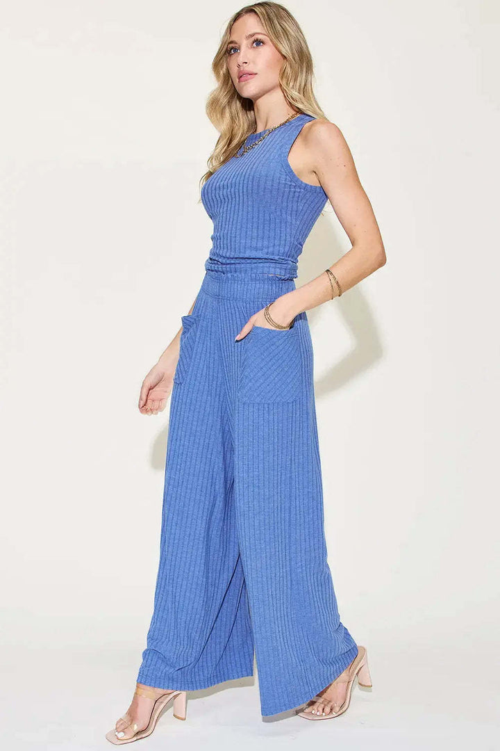 Dame afslappet jumpsuit med bred ben og praktiske lommer Skovae