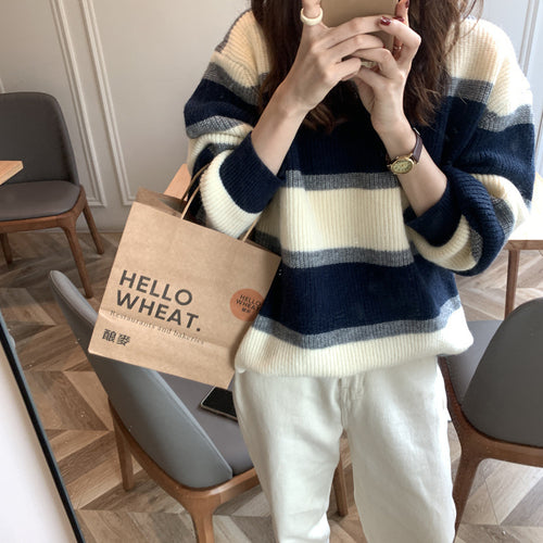 Kvinders afslappede strikket sweater med moderne striber Stilla