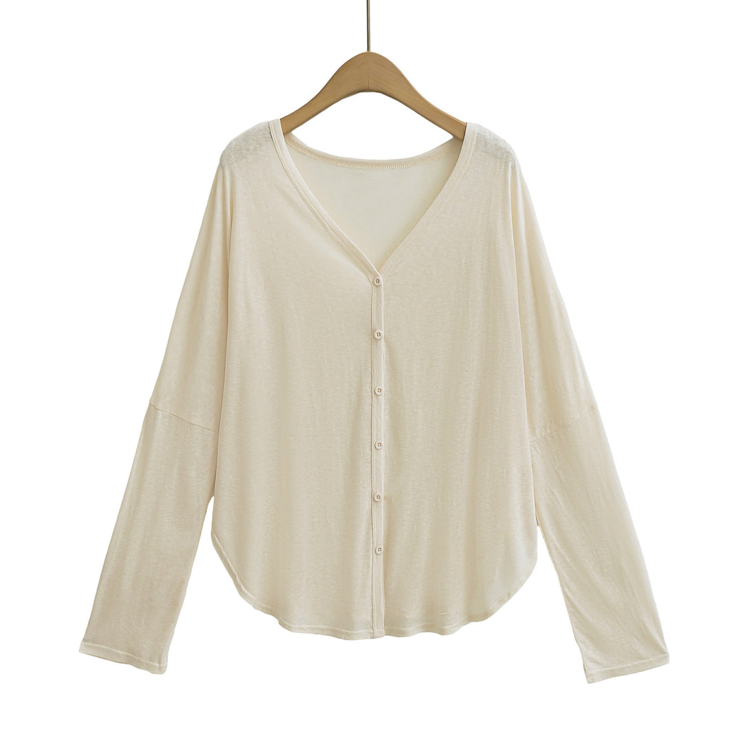 Dame langærmet shirt med elegant V-udskæring og knapbar frontdesign Stilla