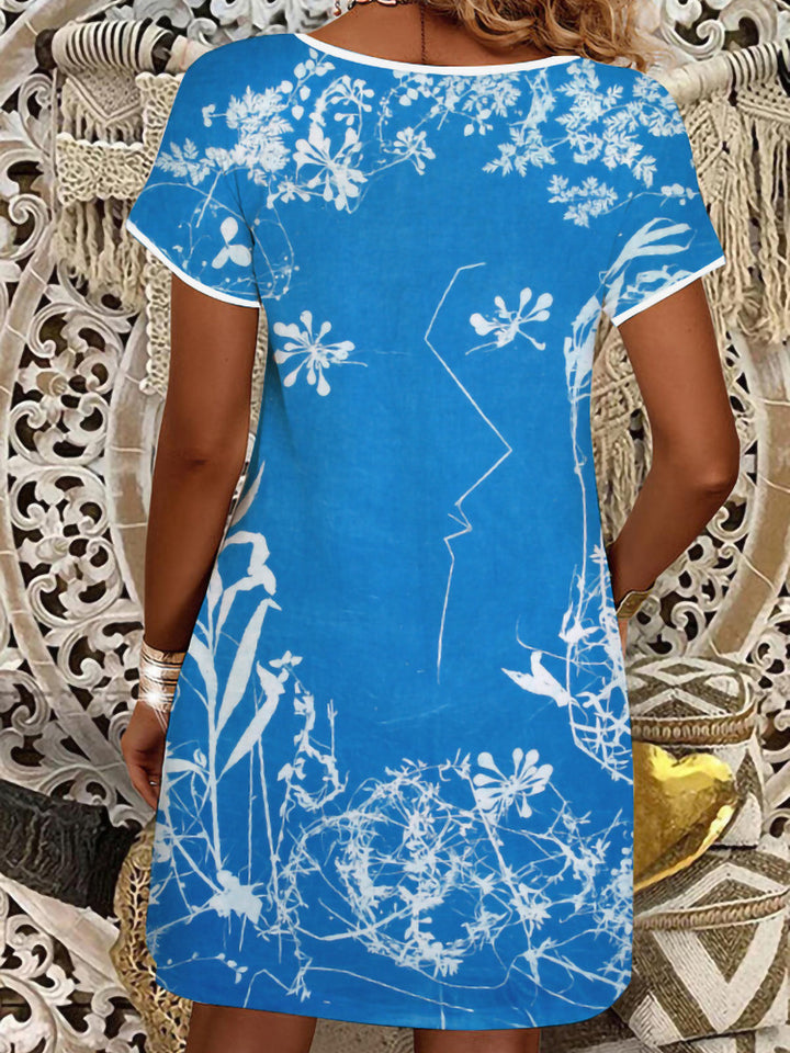 Dame sommerligt T-shirt-kjole med blomsterprint Skovae