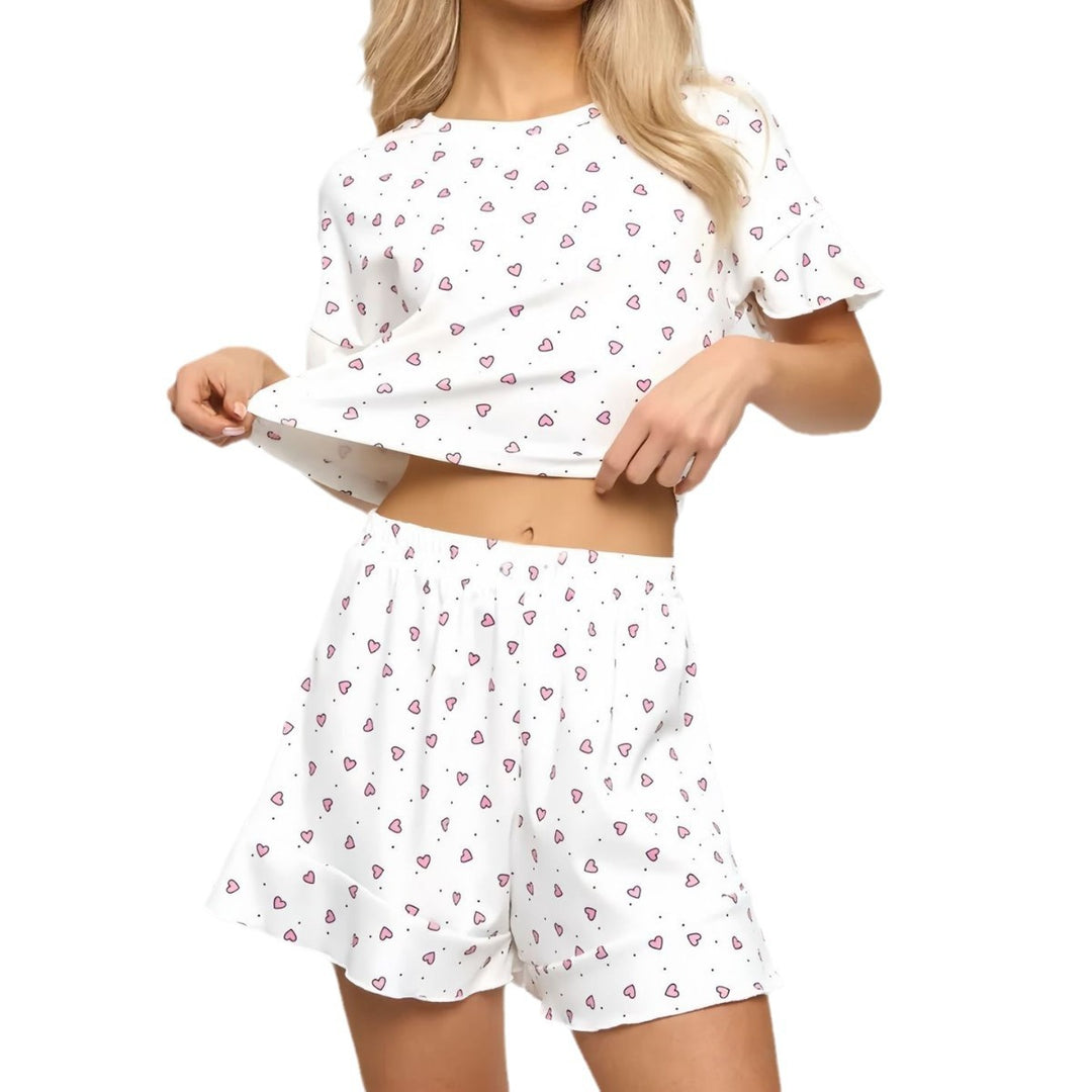 Dame pyjamasæt med legende hjerte design og løse shorts Stilla