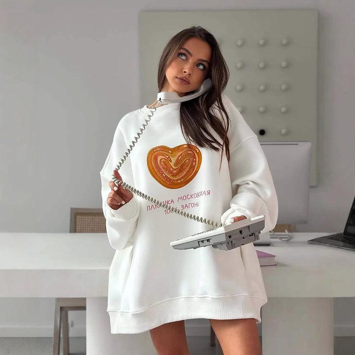 Kvinders oversized sweatshirt med kreativ hjerte design og afslappet snit Stilla