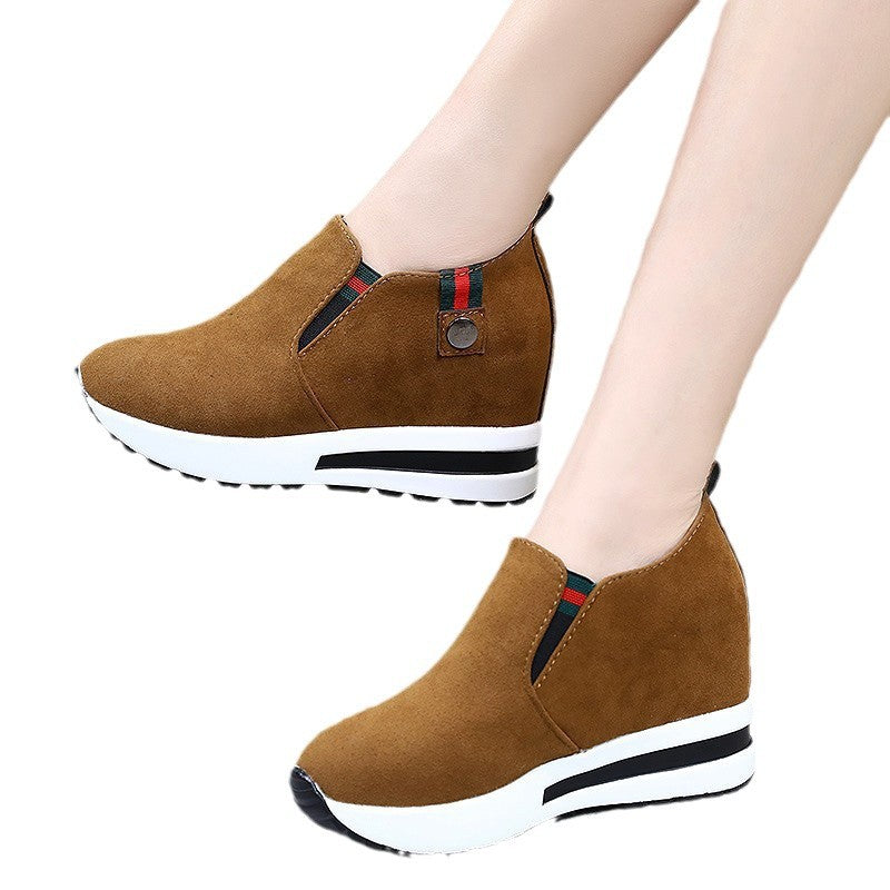 Dame nan Slip-On Kile-Støvlet med skjult plateau og skridsikker profilsål Skovae