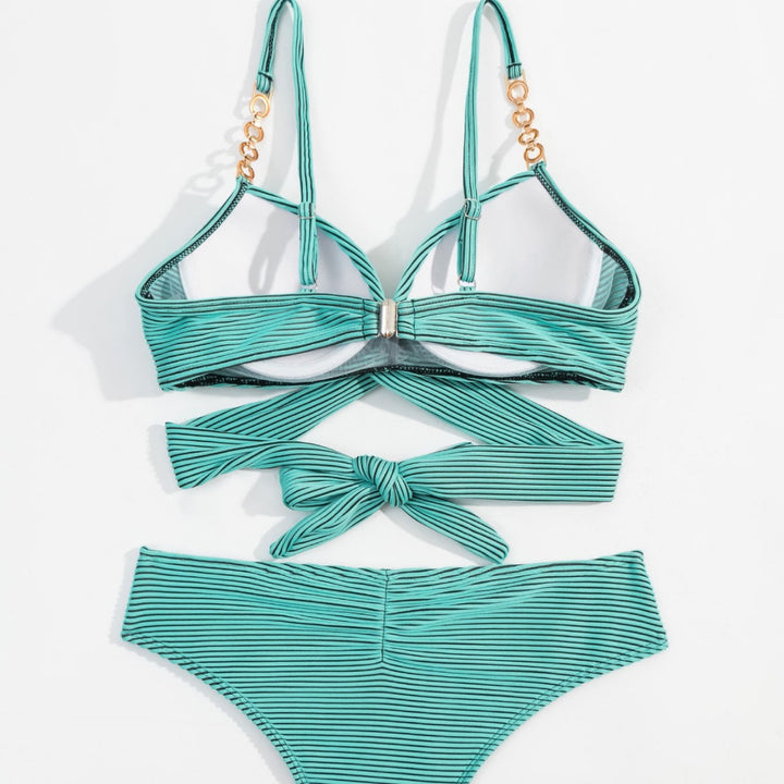 Dame Push-Up Bikini-Top med elegant indpakningsdesign og gyldne accenter Stilla