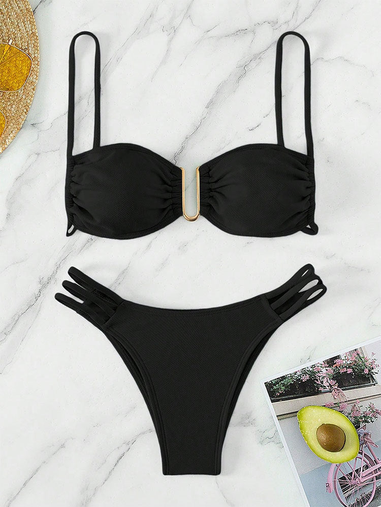 Damer bikiniset med elegant strækbart design og raffinerede detaljer Skovae
