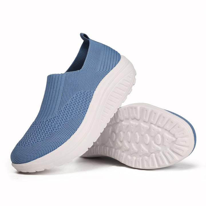 Dame nan Slip-On-strikskotype med elastisk indgang og viskoelastisk komfortsål Skovae