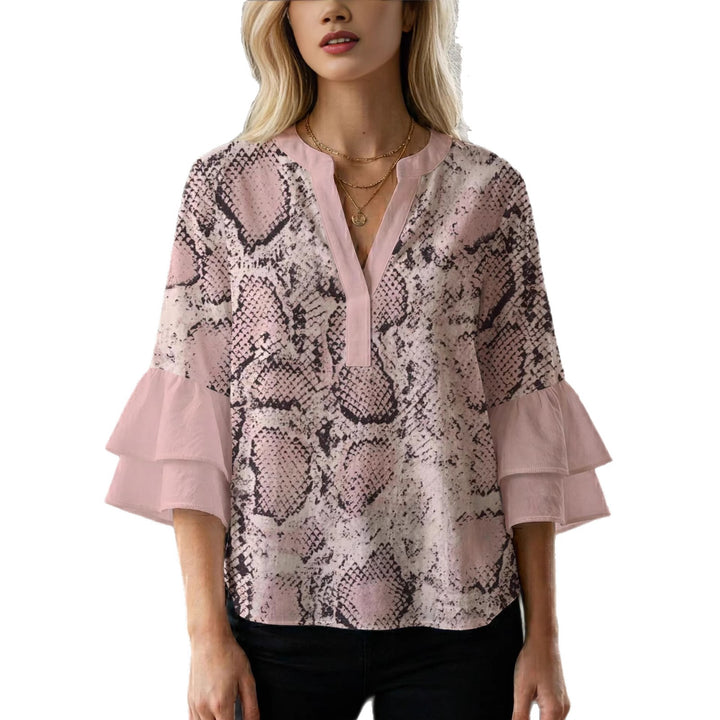 Dame afslappet bluse med flæseærmer og botanisk print Skovae