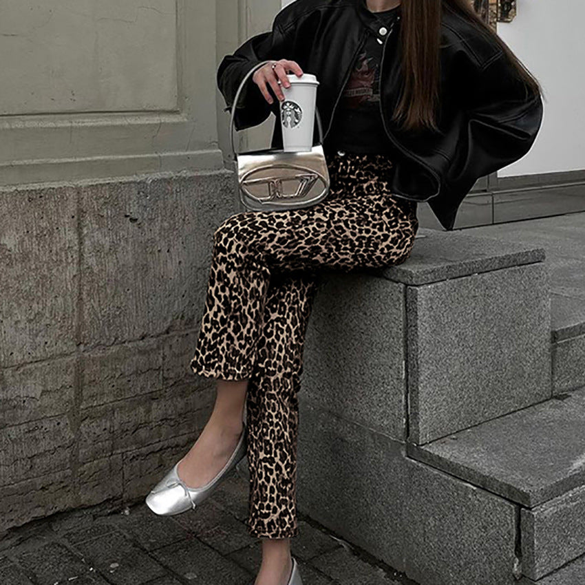 Dame elegant ruskindsbukser med leo-print Stilla