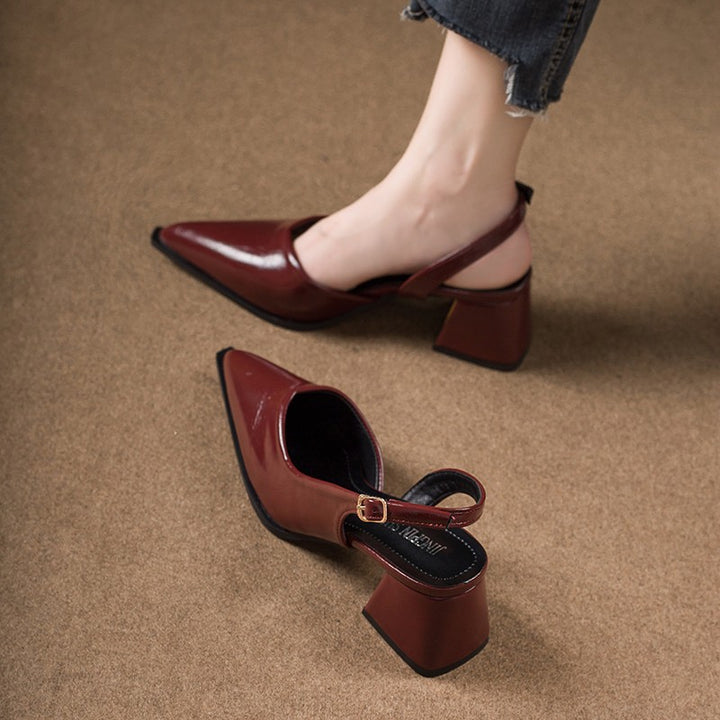 Dame Slingback hæl mules med spids tå og geometrisk accent Stilla