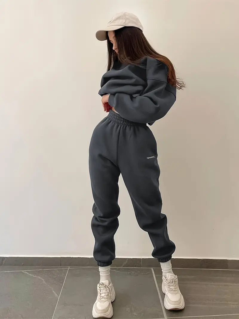 Kvinders sveddragt med moderne oversized pasform og elastisk talje Skovae