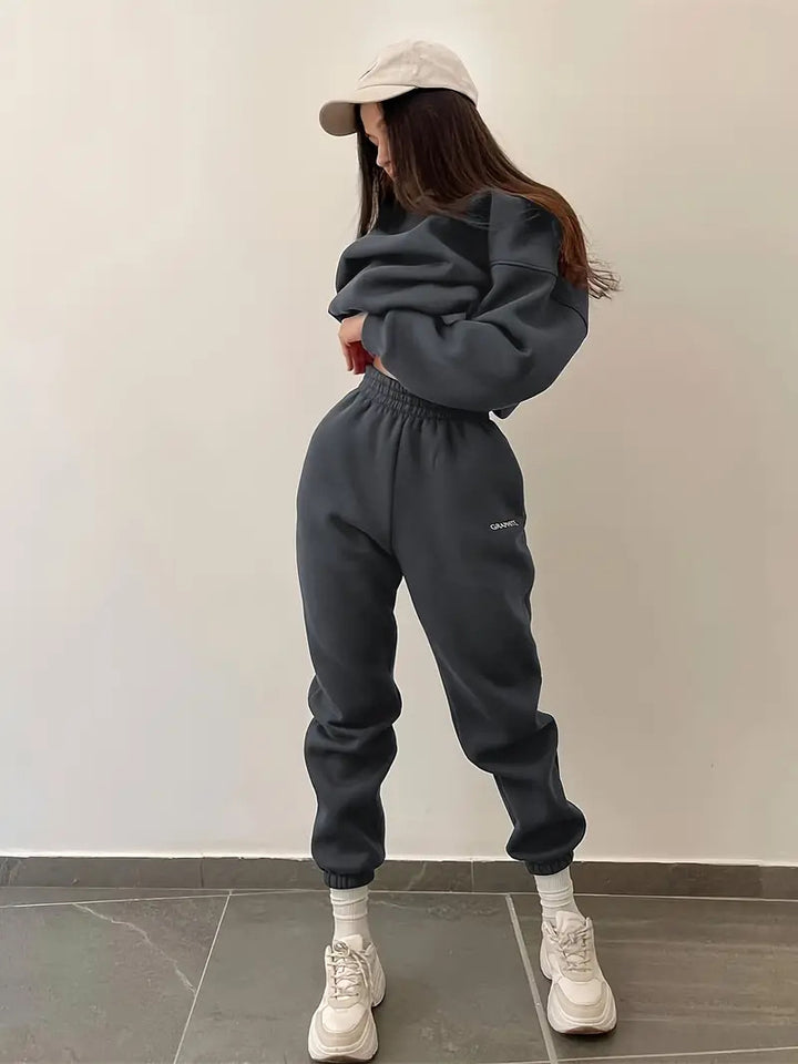 Kvinders sveddragt med moderne oversized pasform og elastisk talje Skovae