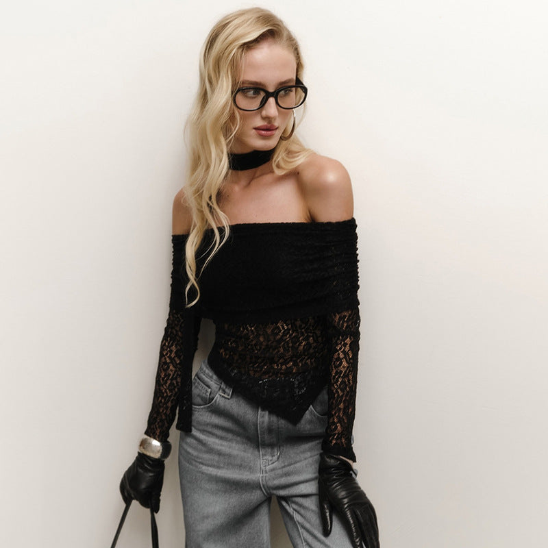 Femme Off-Shoulder Spids Top med dekorativt Halsbånd Stilla