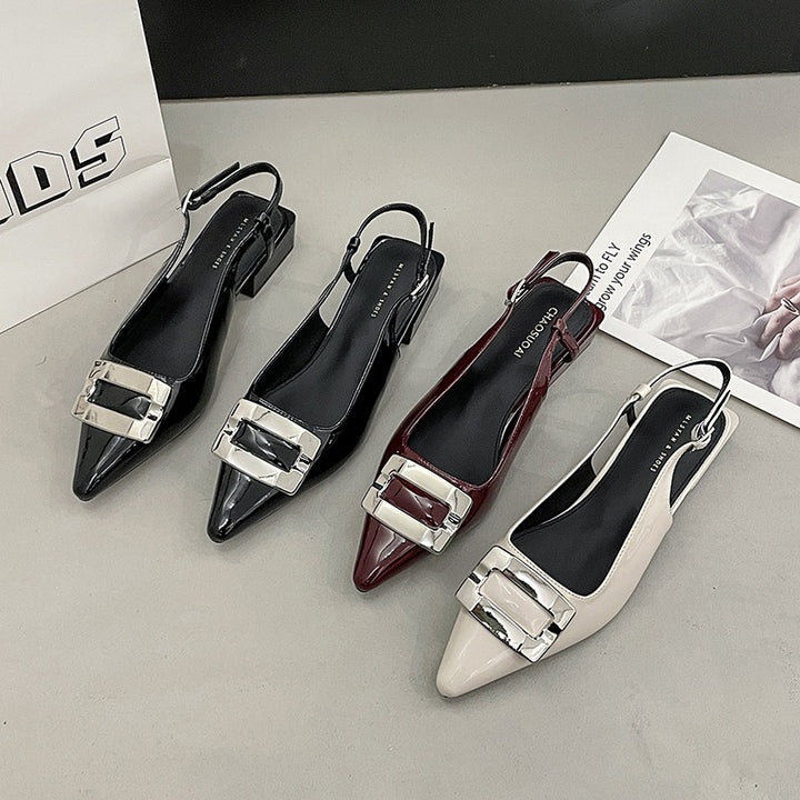 Dame Slingback-hæle med spids tå og dekorativt spænde-detail Stilla