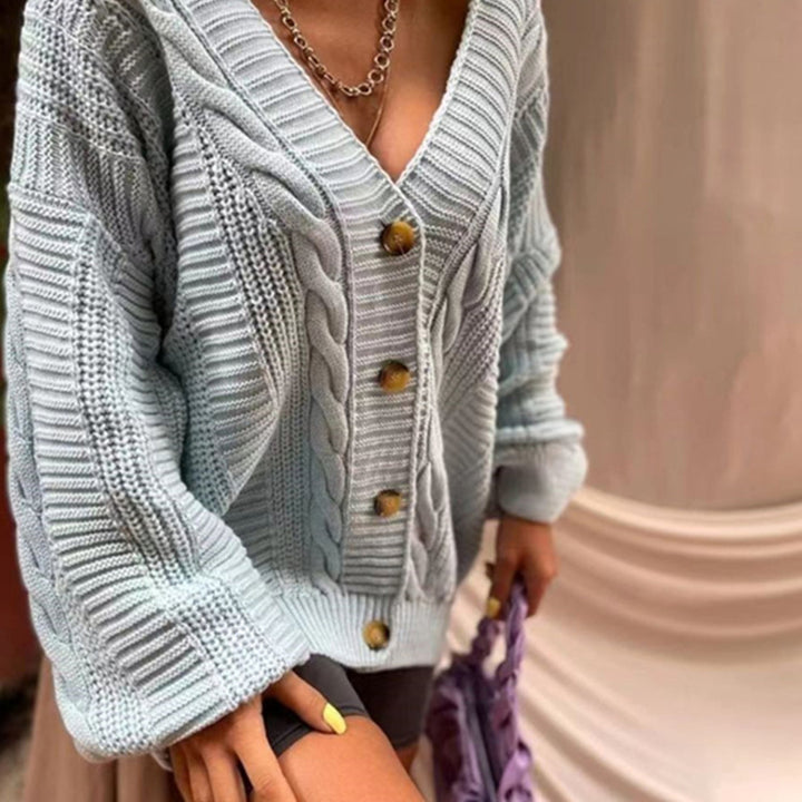 Dame cardigan med dyb V-hals og store knapper Stilla