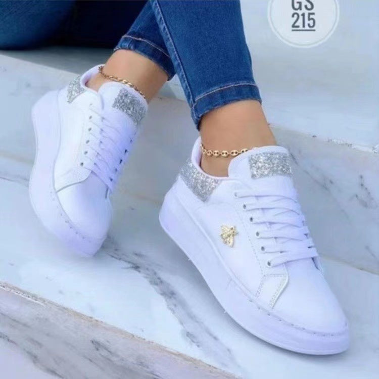 Dame Modische Sneakers med glitrende detaljer og komfortabel sål Stilla