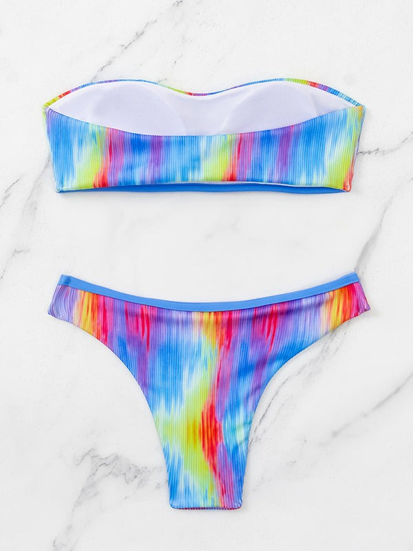 Dame Bandeau-bikini-sæt med modetrend i farvegradient og høj benudskæring Stilla