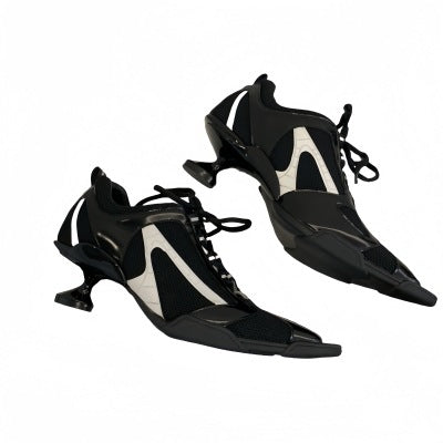 Dame High Fashion Sneakers med futuristisk design og filigrane detaljer Stilla