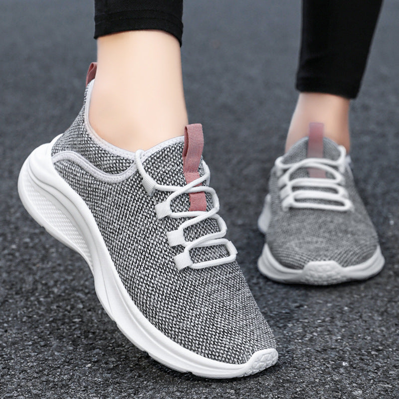 Dame Sporty Sneakers med åndbart overmateriale og fleksibelt såleprofil Stilla