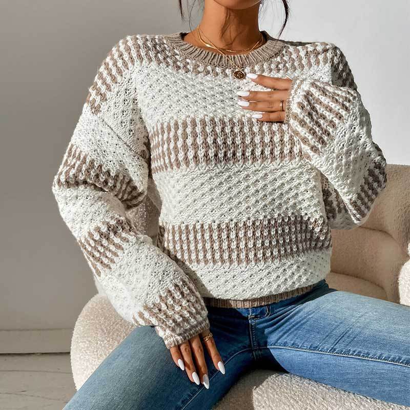 Kvinders strikkede sweater med et raffineret teksturmønster og en moderne oversized pasform Stilla
