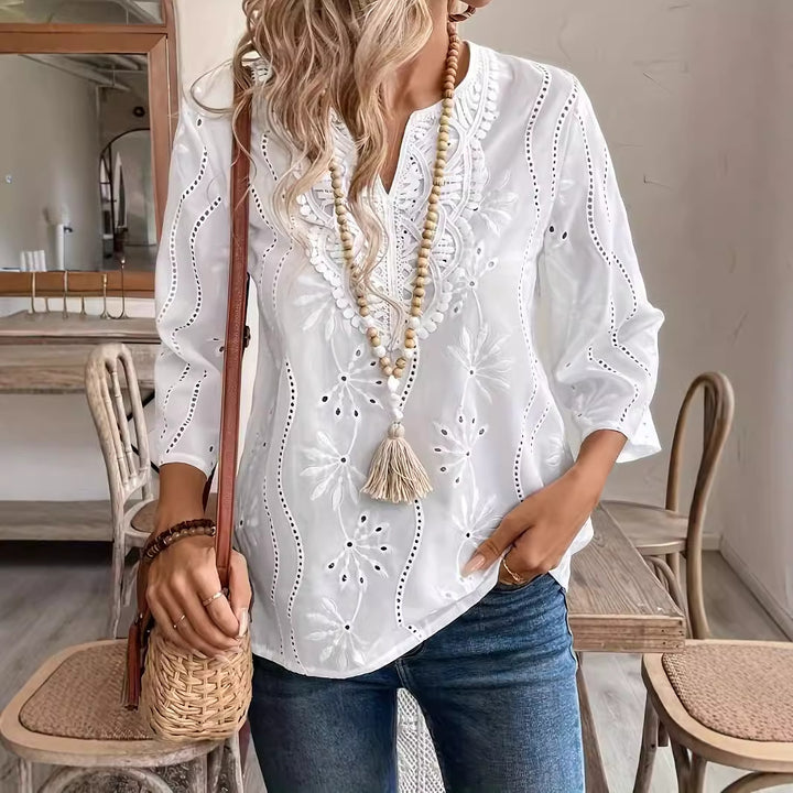 Damebluse med kunstnerisk broderi og luftige ærmer Stilla