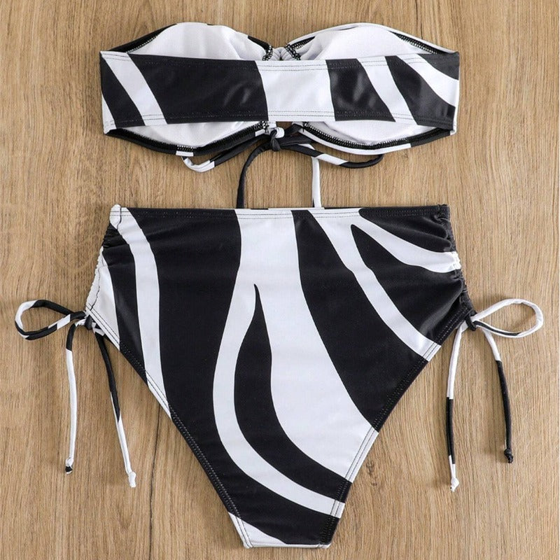Dame Bandeau-bikini med justerbare snørredetaljer og lavet mønster Skovae