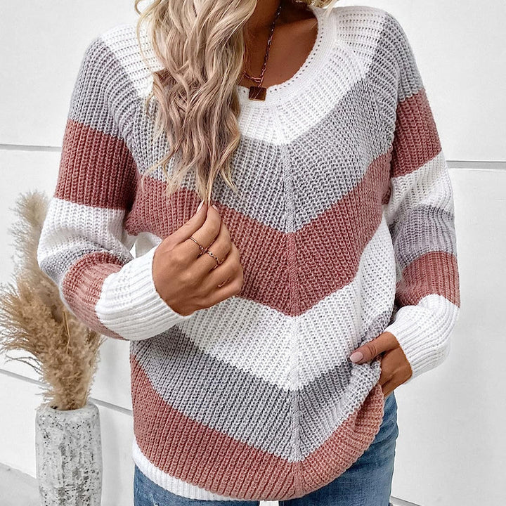 Kvinders strikket pullover i moderne zigzagstil Stilla