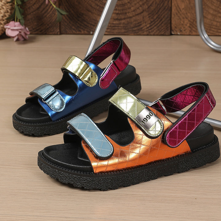 Dame Sandaler med moderne metallic-finish og justerbare remme Stilla