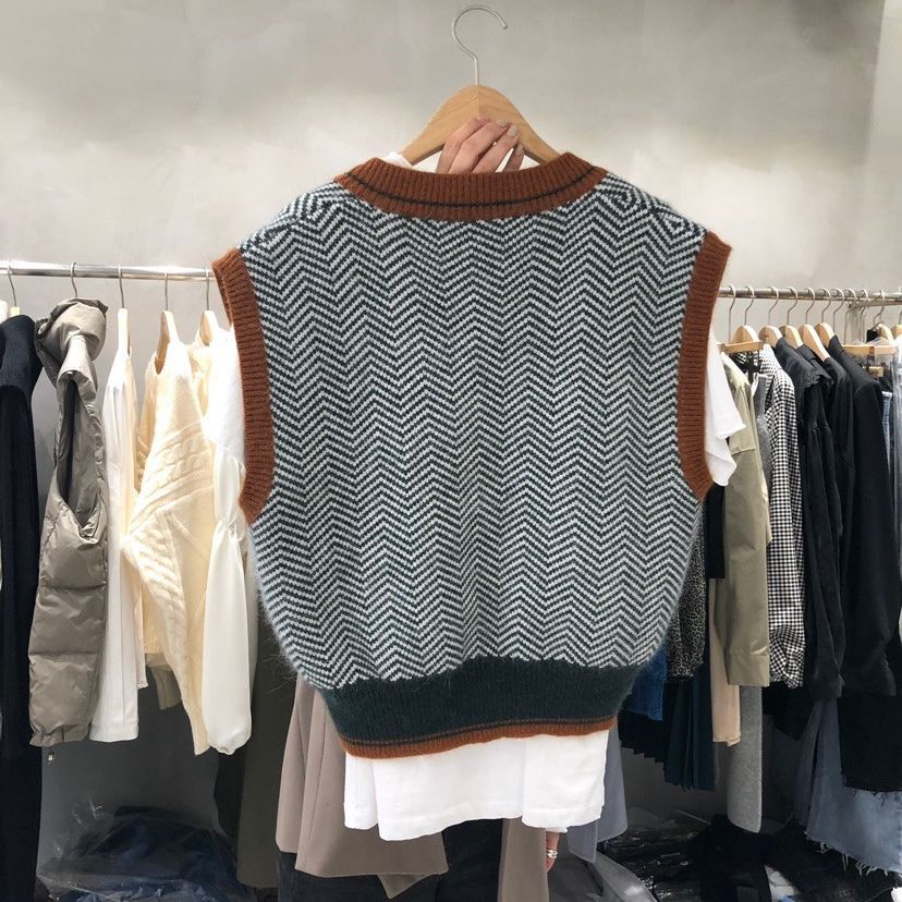 Kvinders cardigan med V-hals og zigzag-mønster Stilla