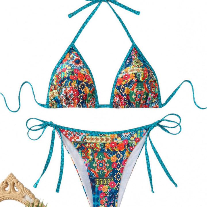 Dame triangel-bikini med farverige pyntesømme og justerbare bindebånd Skovae