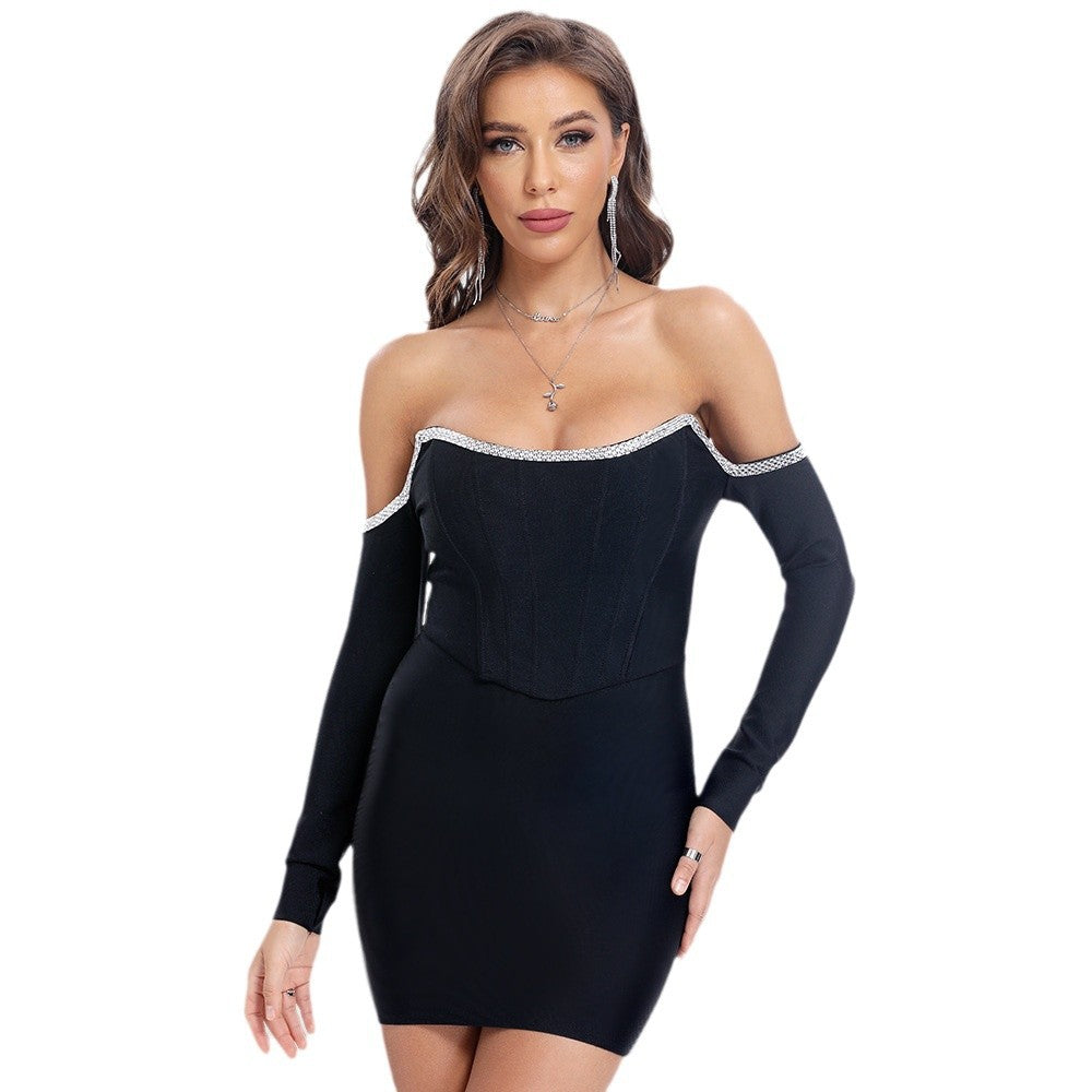 Dame figurtilpasset Off-Shoulder kjole med glitrende kant og lange ærmer Stilla