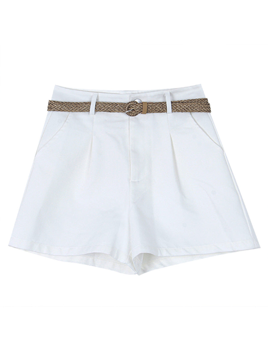 Dame chino-lignende shorts med elegante bundfolder og stilfuld bælte Stilla
