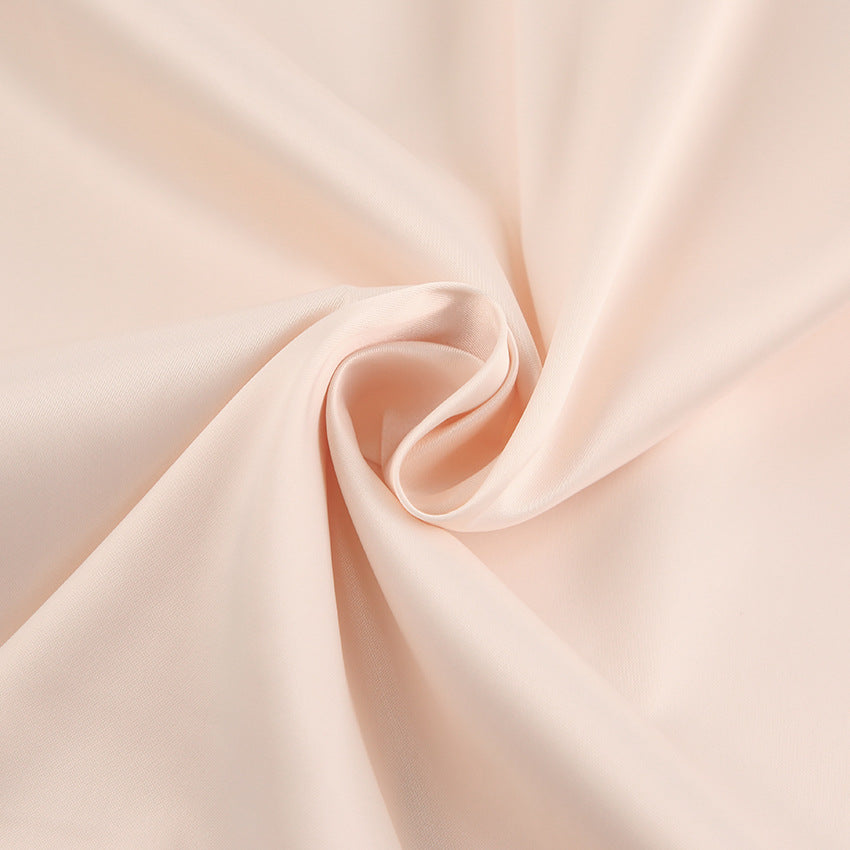 Dame maxikjole med voluminøse puffærmer og elegant V-halsudskæring Stilla
