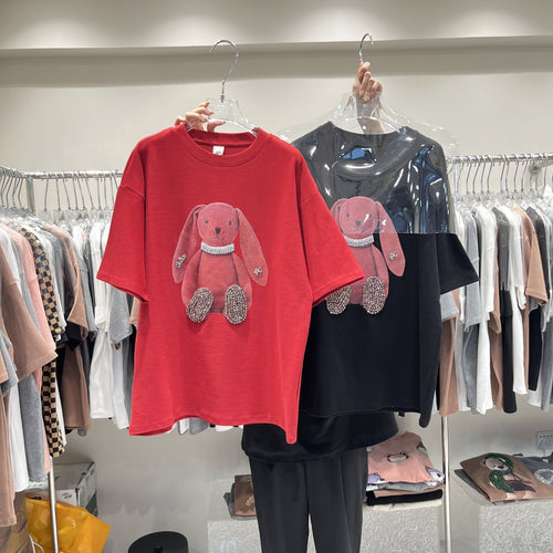 Dame T-shirt med betagende dyremotiv og glitrende detaljer Stilla