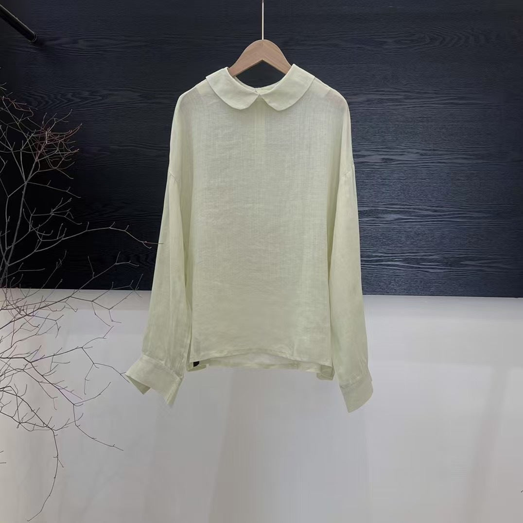 Femme Let Button-Up Bluse med elegant Peter-Pan-krave Stilla