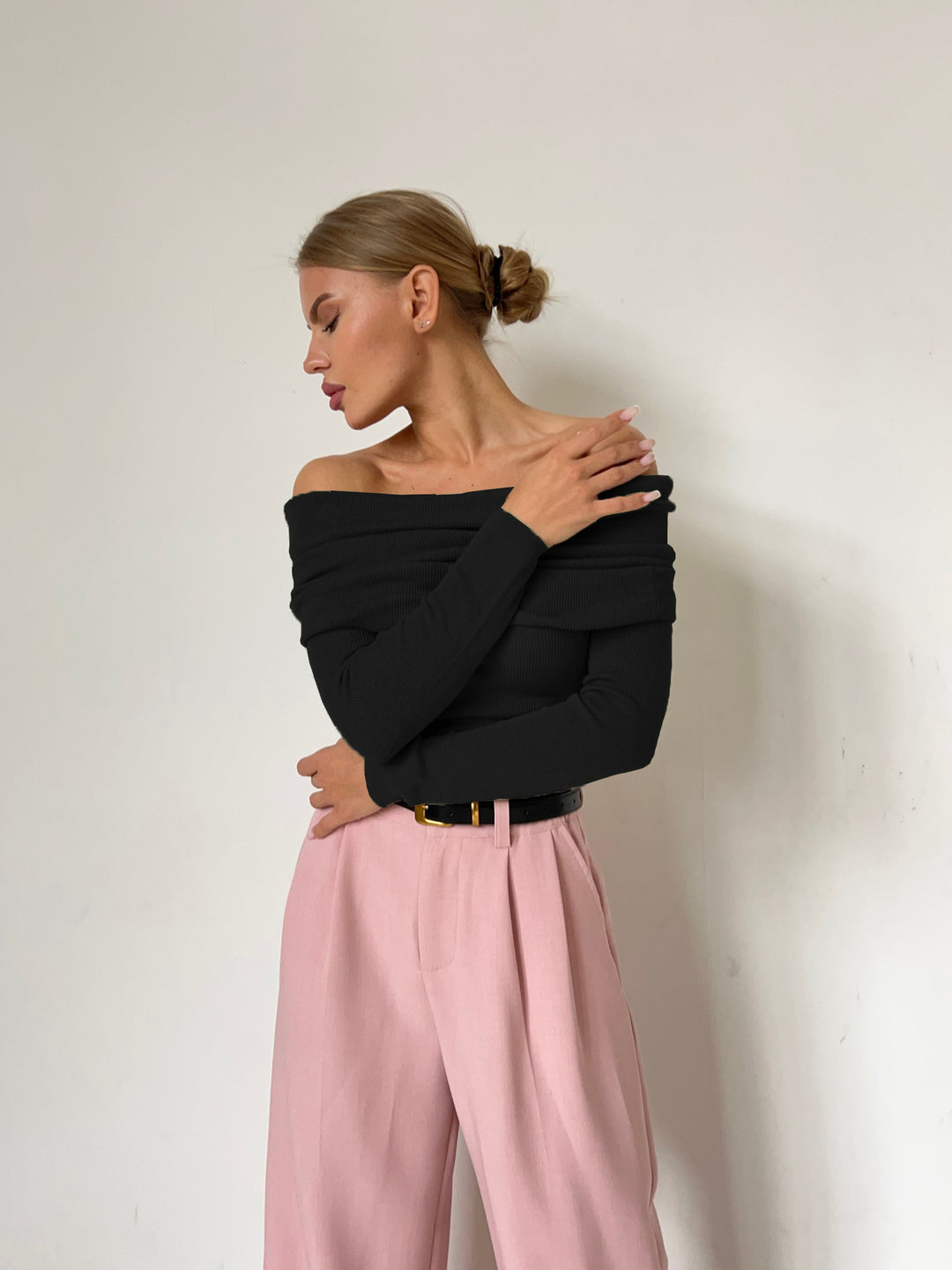 Dame Elegant Off-Shoulder Langærmet Top med fin Ribstrik Stilla