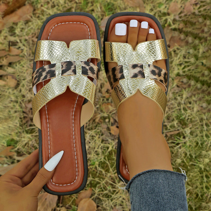 Dame Slide-sandaler med dekorative krydsremme og skridsikker sål Stilla