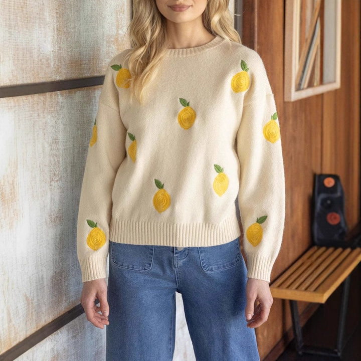 Dame strikpullover med frugtigt broderidesign Stilla