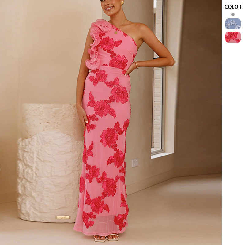 Kvinder Elegant og tætsiddende Maxi kjole med asymmetrisk strop og blomsterapplikationer